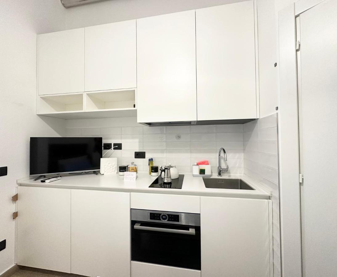 מילאנו Small House Near The Station מראה חיצוני תמונה